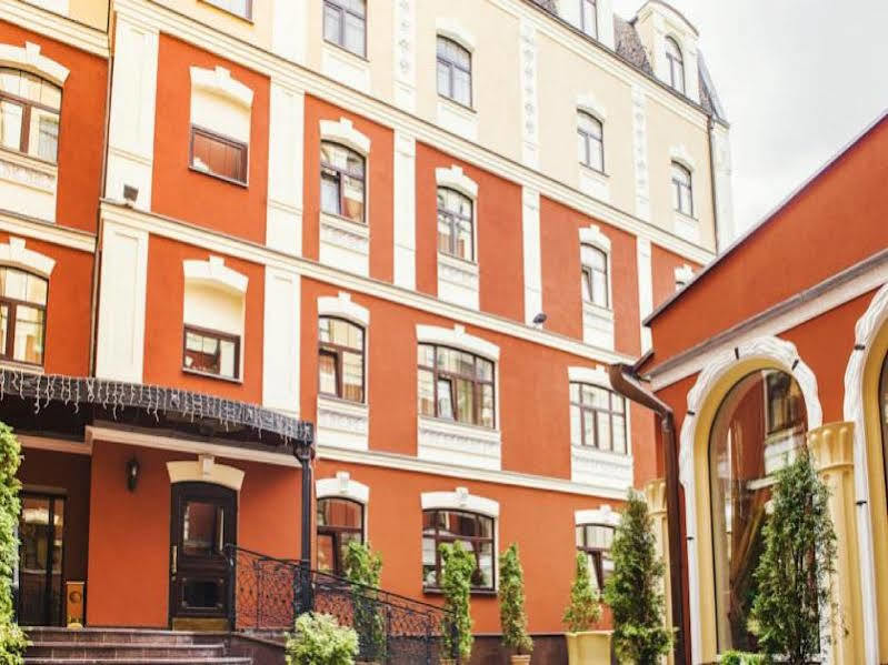 Optima Collection Podil Plaza Hotel Киев Екстериор снимка