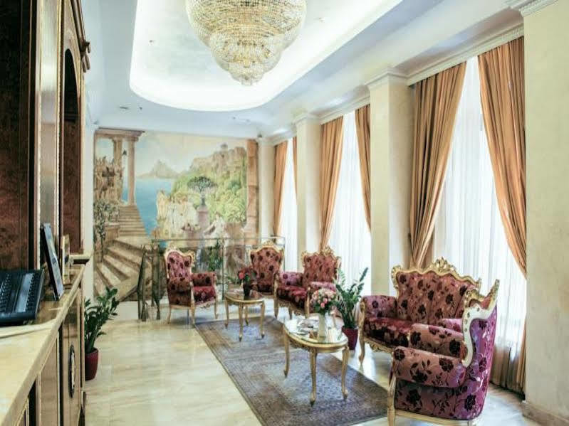 Optima Collection Podil Plaza Hotel Киев Екстериор снимка