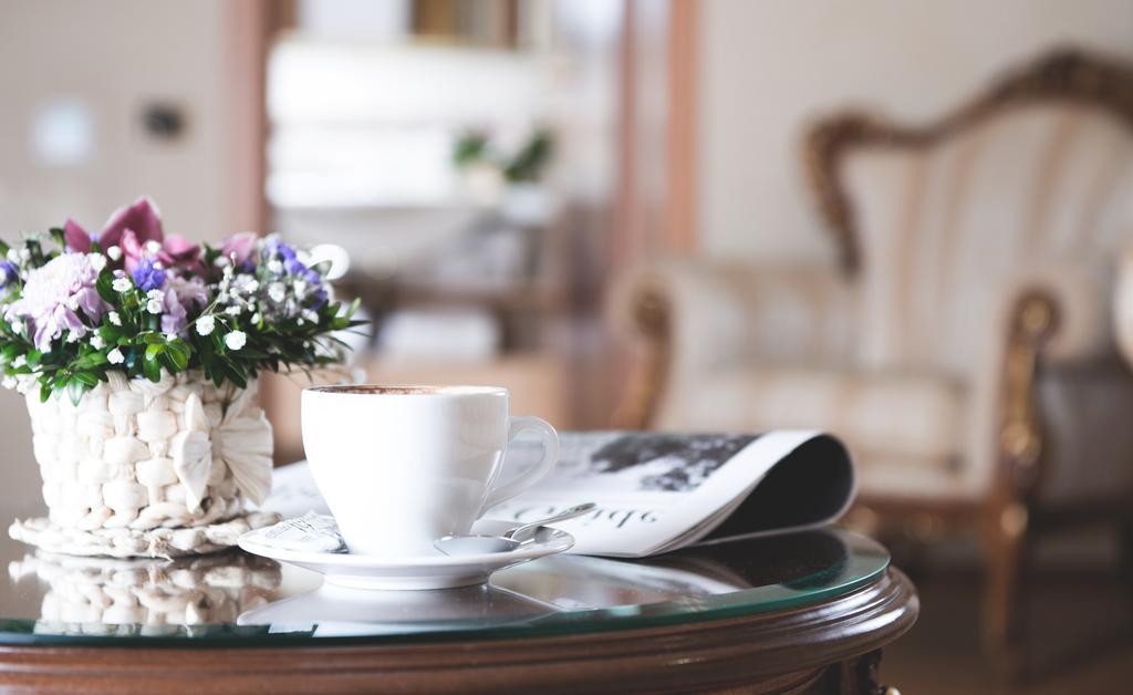Optima Collection Podil Plaza Hotel Киев Екстериор снимка