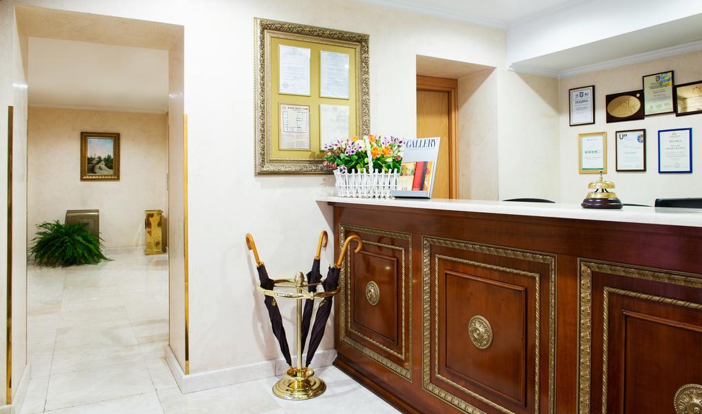 Optima Collection Podil Plaza Hotel Киев Екстериор снимка
